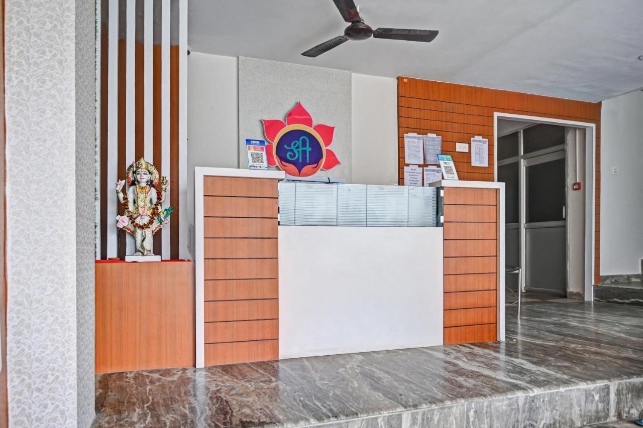 Hotel Oyo 7498 Aparajita Varanasi