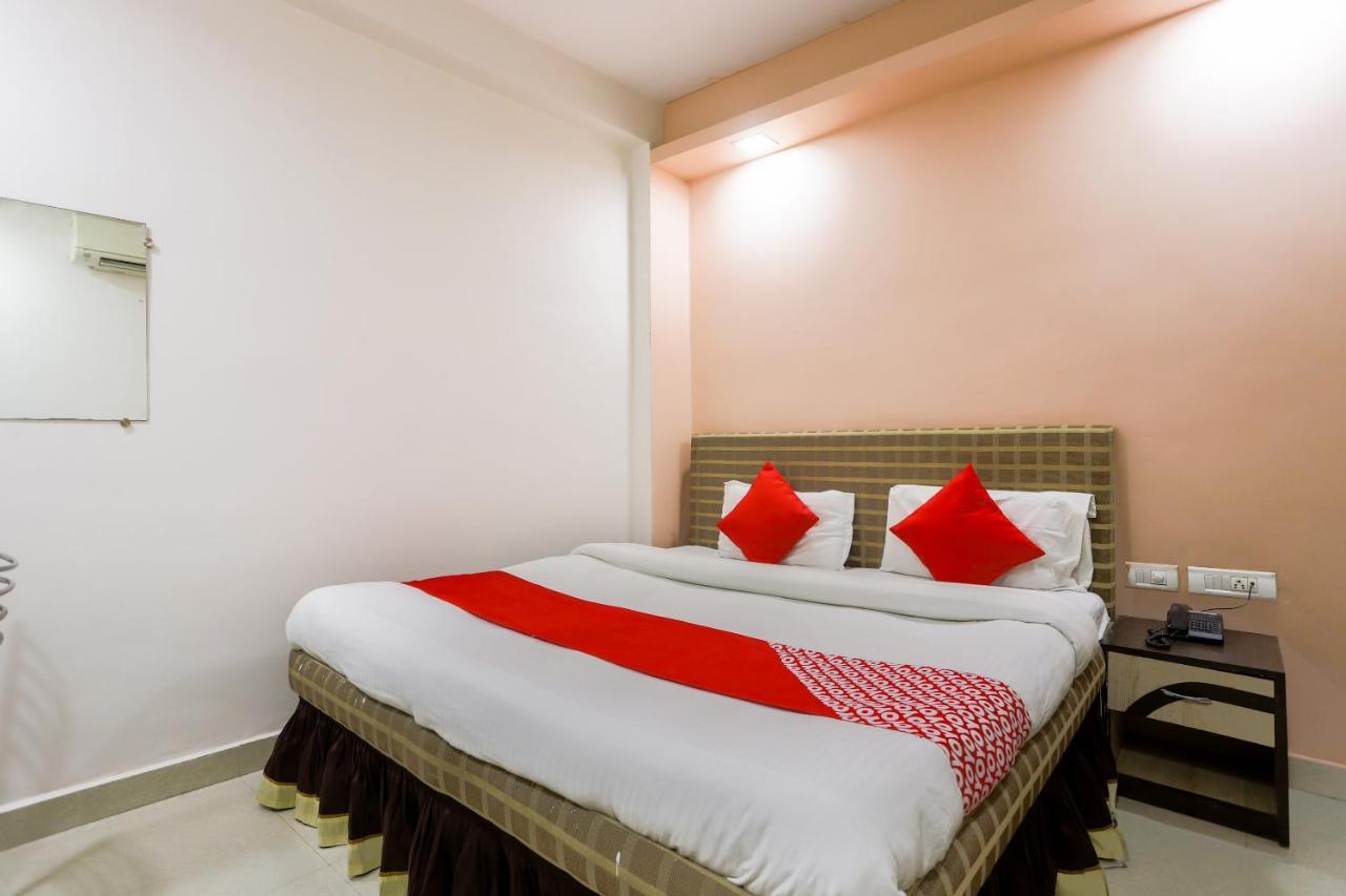 Hotel Oyo 943 The Swastik