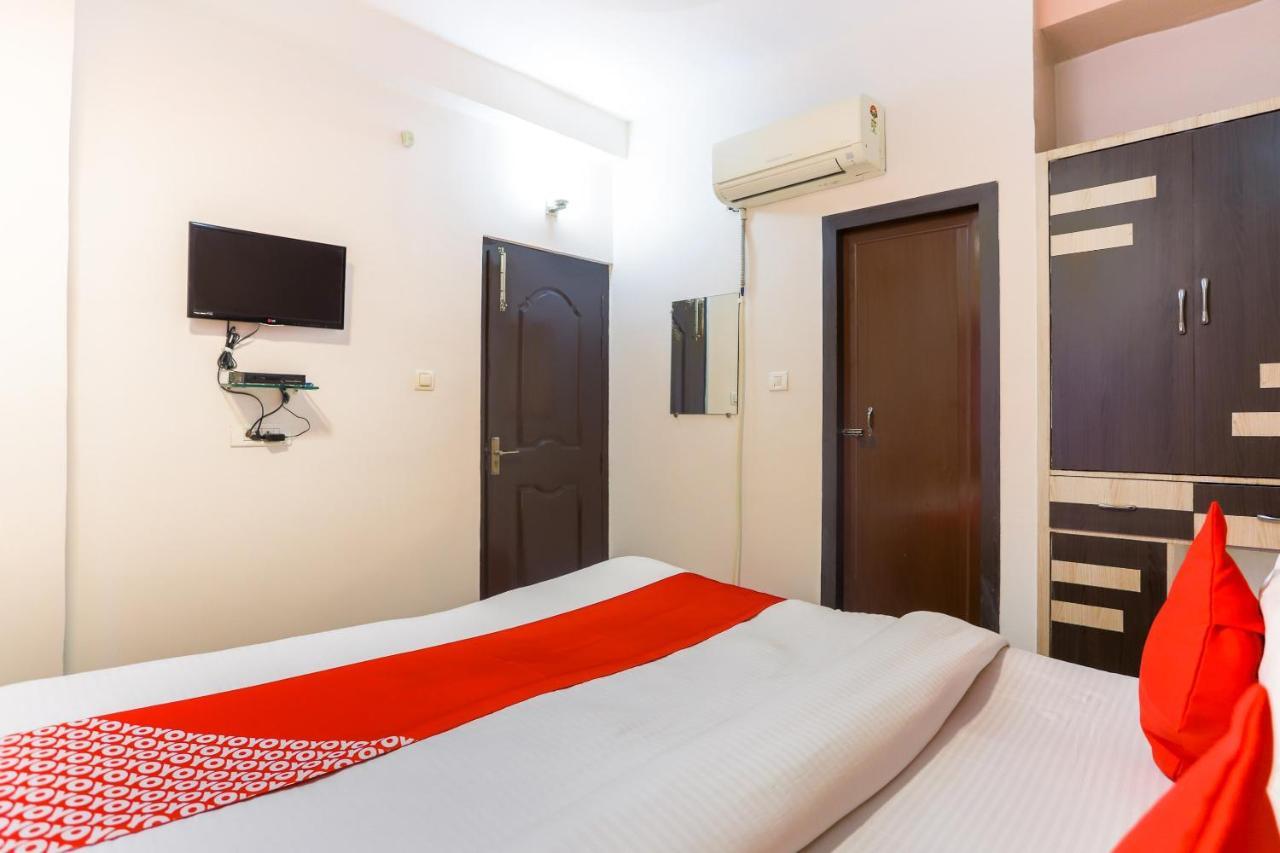 Hotel Oyo 943 The Swastik