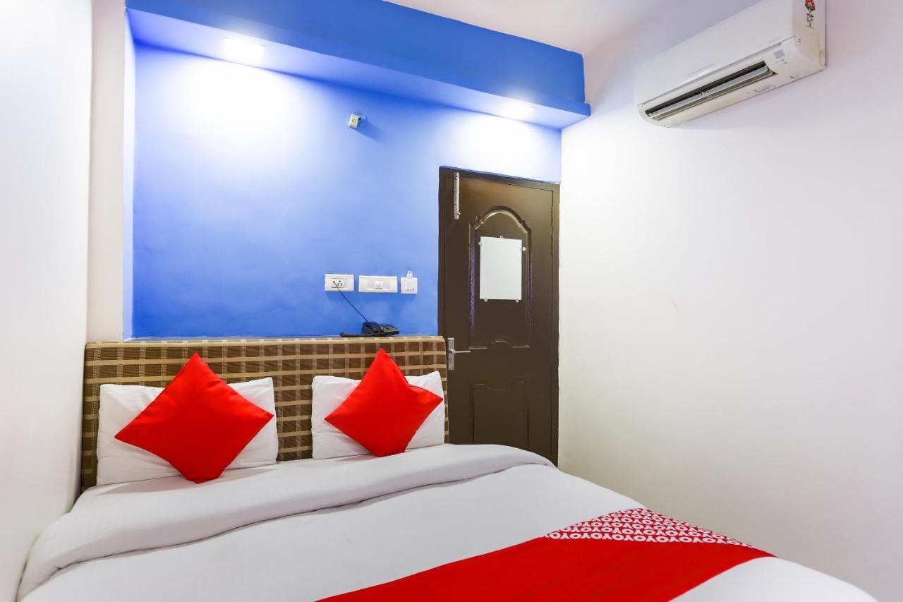 Oyo 943 The Swastik 3* Varanasi