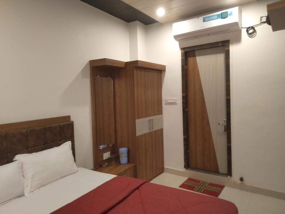 Rudraksha Guest House Varanasi