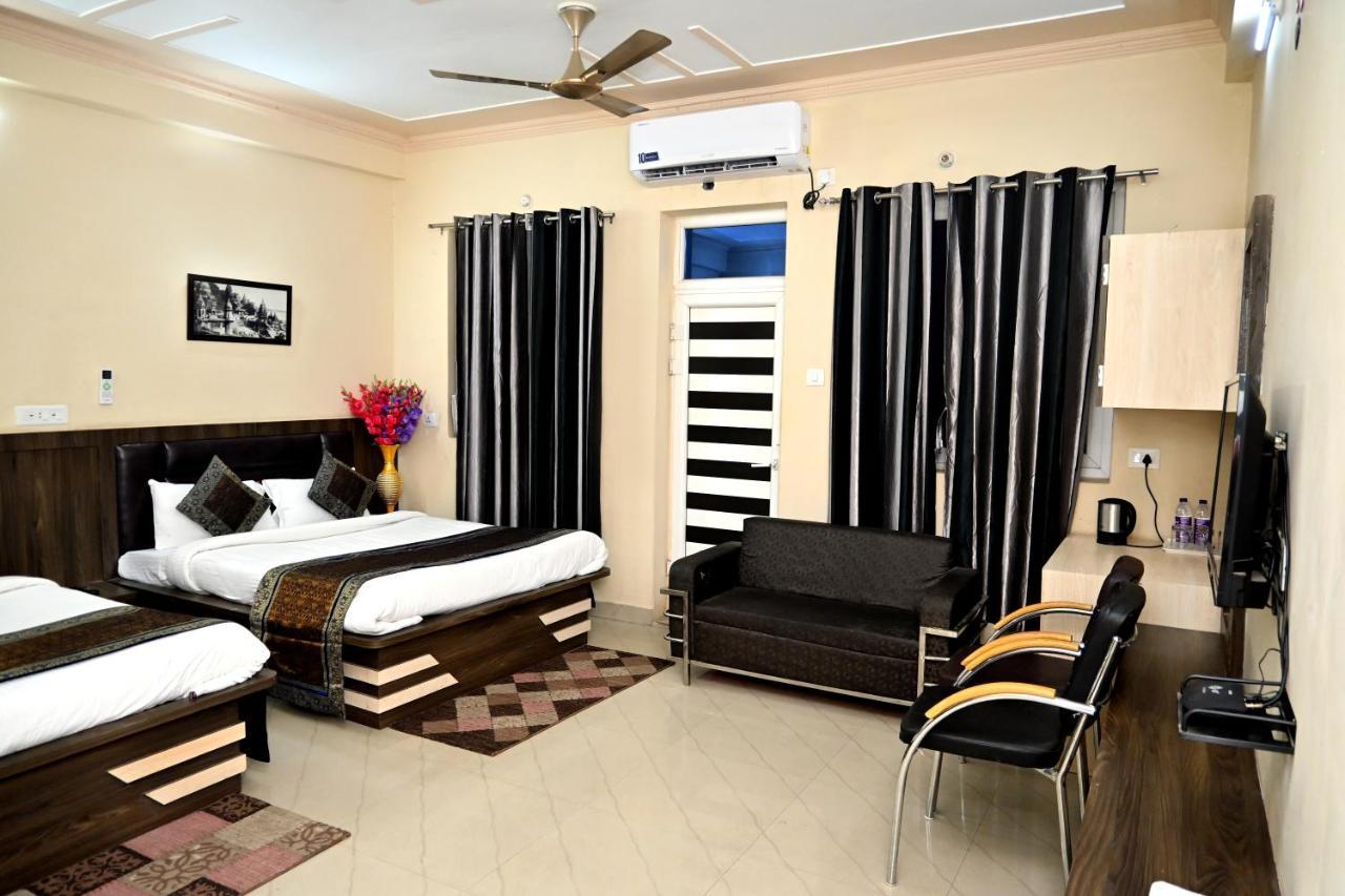 Hotel Kb Palace Varanasi