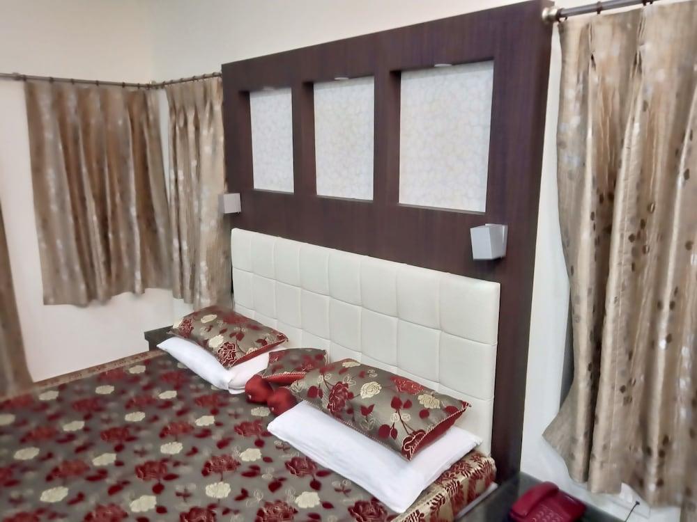 Alka Hotel 3*