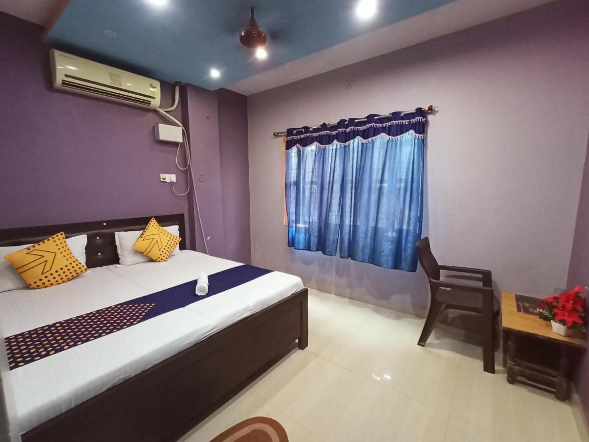 Hotel Aakash Ganga *