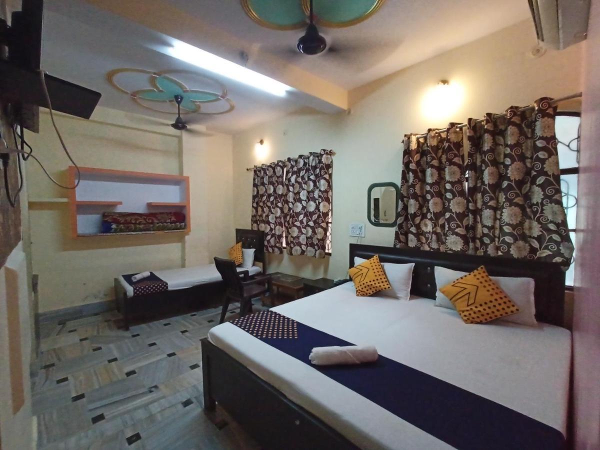 Hotel Aakash Ganga Varanasi
