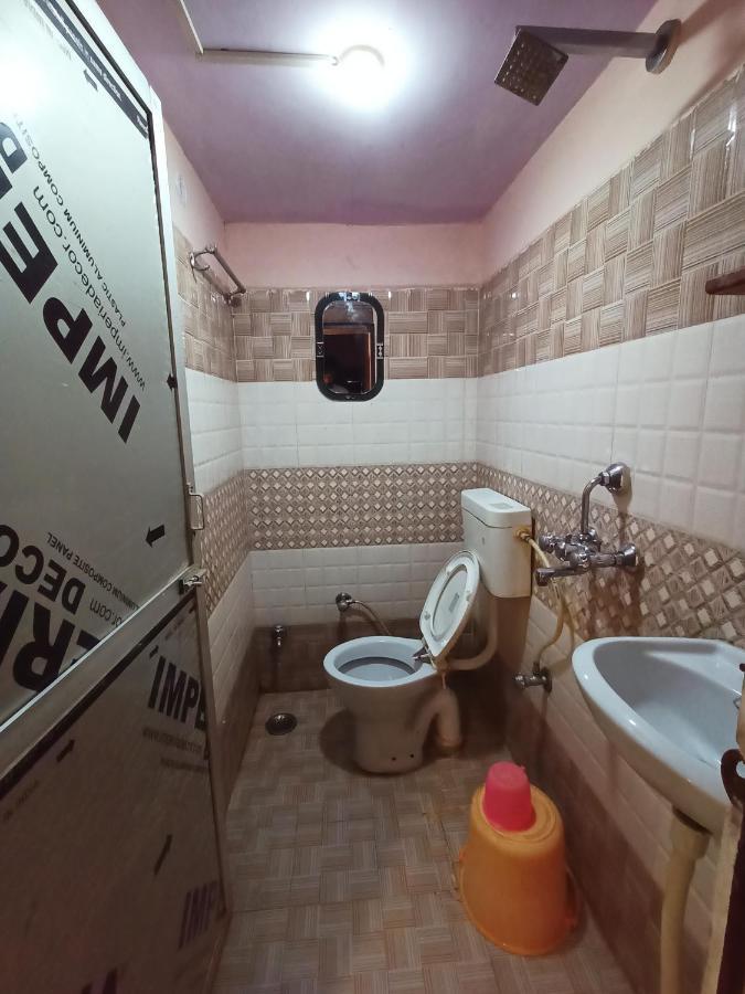 Hotel Aakash Ganga Varanasi
