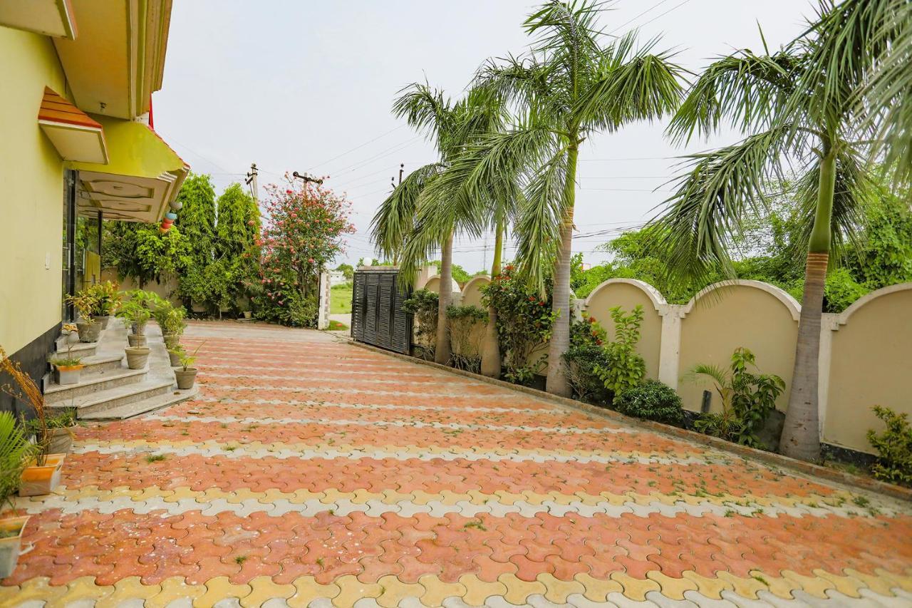 Hotel Fabhotel Kriti 3*