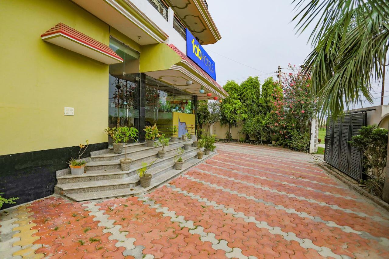 Fabhotel Kriti 3* Varanasi