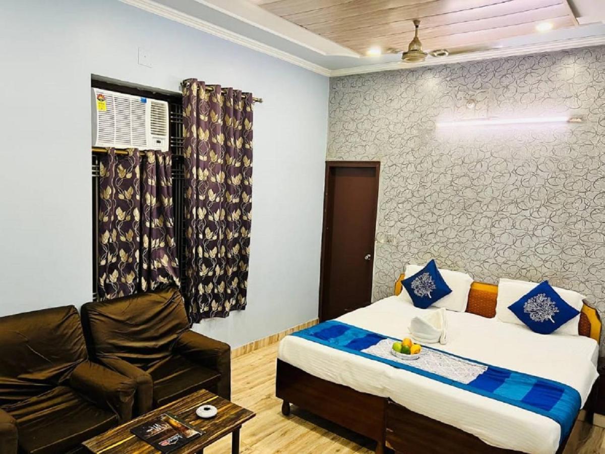 Kamesh Hut, 4* Varanasi