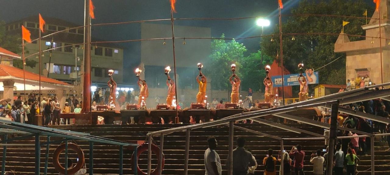 Monalisa * Varanasi