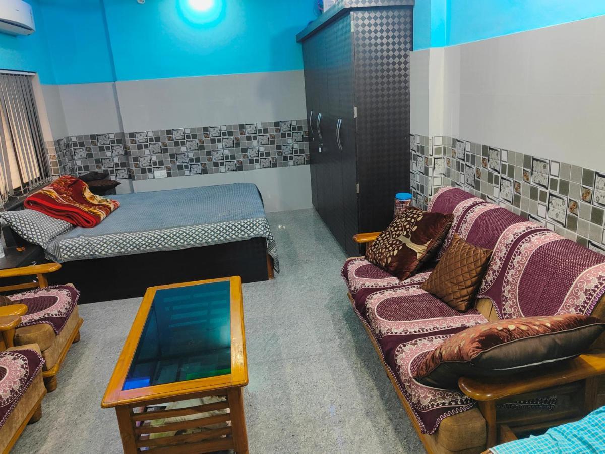 Abhivadya-gange-home-stay. Guest house