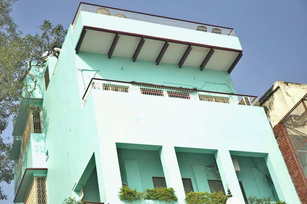 Kedareswar Bed & Breakfast Varanasi