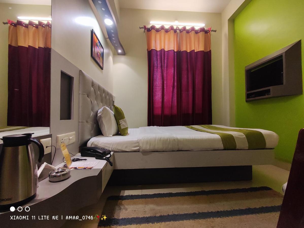 Hotel Prabhat