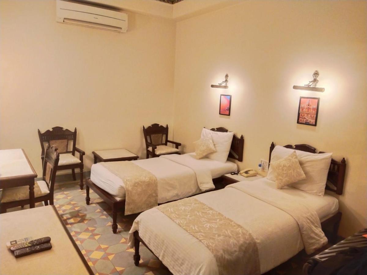Hotel Palace On Ganges - Heritage 3*