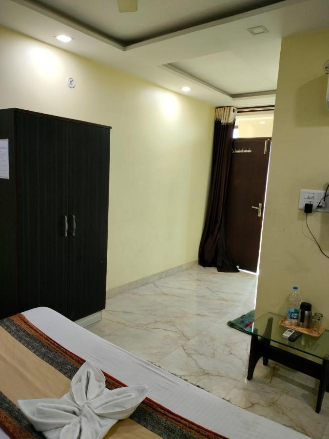 Hotel Us Residency Varanasi