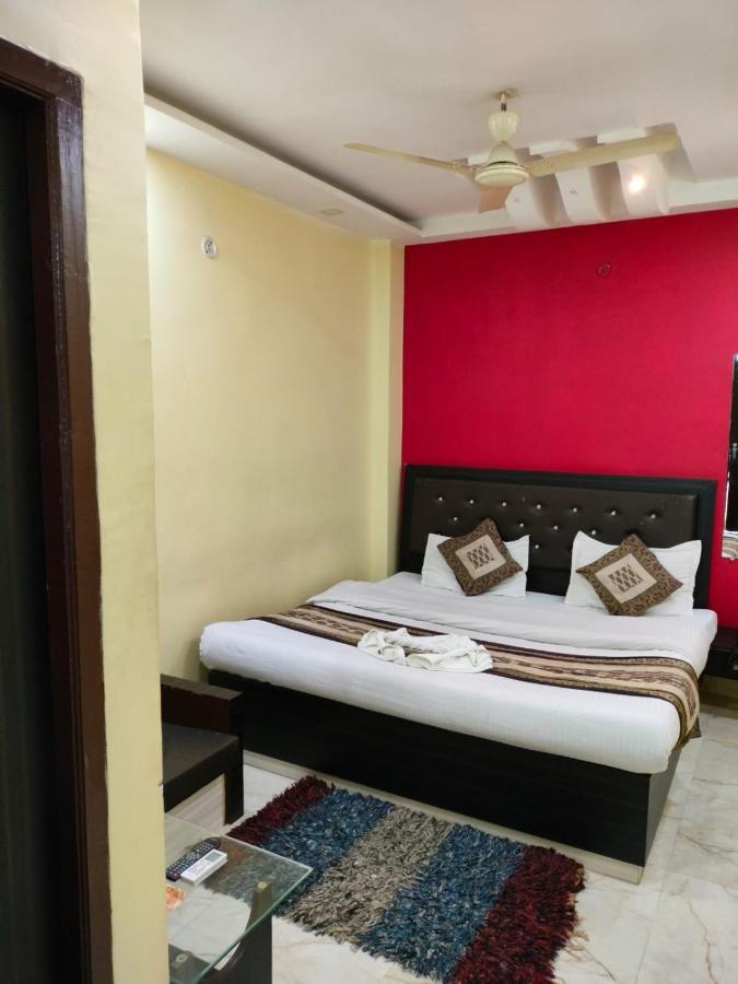 Us Residency Hotel