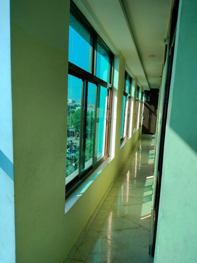 Us Residency Hotel