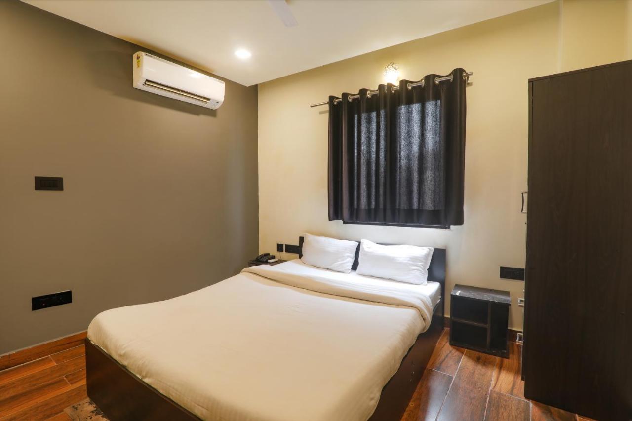 Fabhotel Lemon Grass Hotel