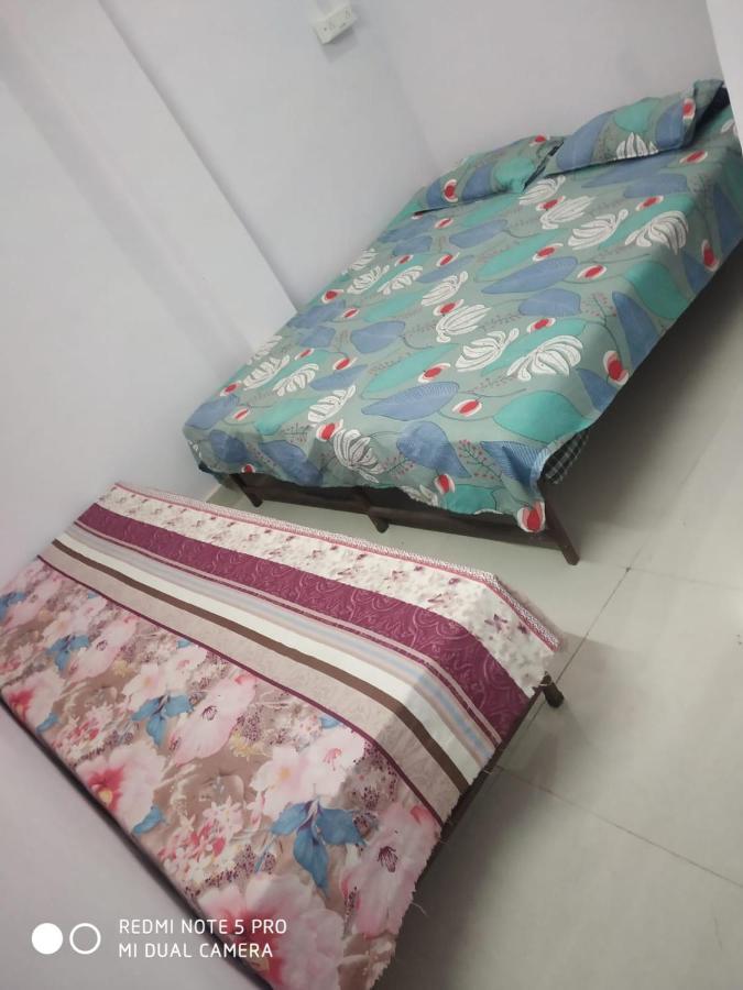 Shri Swami Sheetal Das Akhada B1-88 Assi , Near Pushkar Talab,varanasi, Ashram Dharmshala Guest house