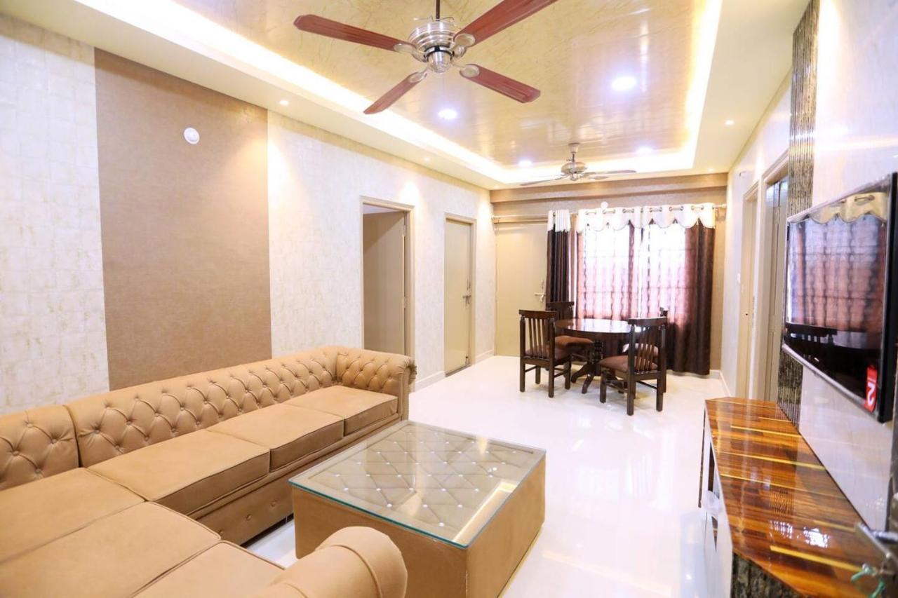 Carnival - Premium With Wifi Near Ghat For Families Only Varanasi