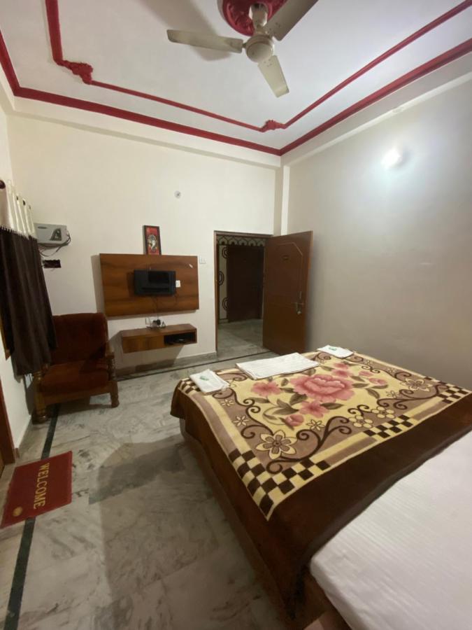 Rudra Stays Hotel Varanasi