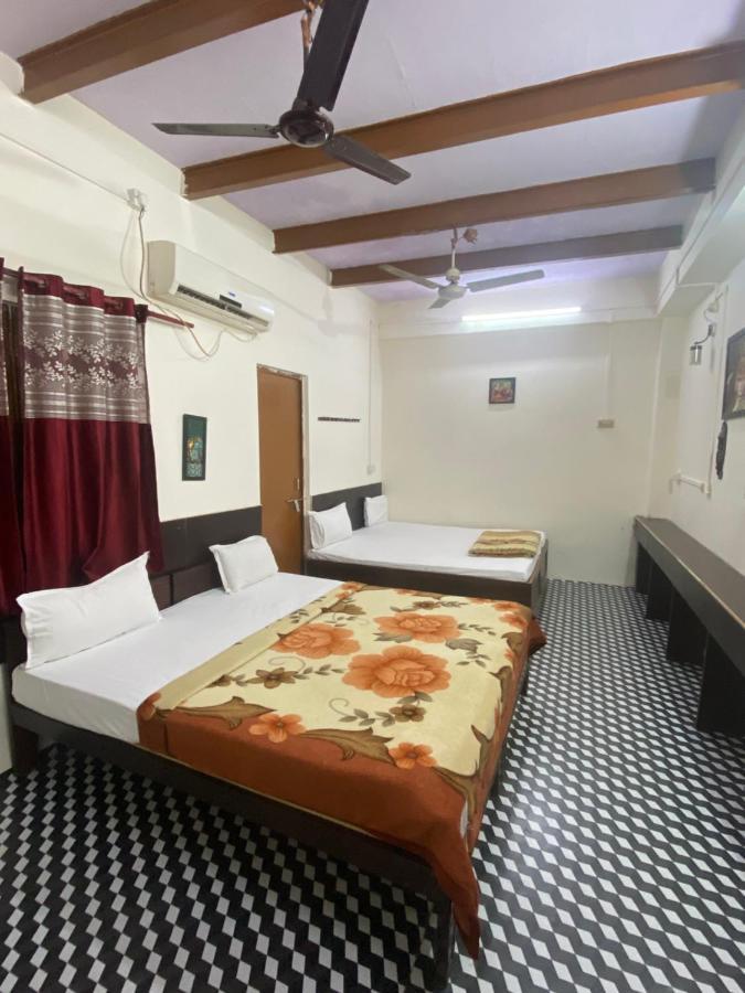 Rudra Stays Hotel 2*