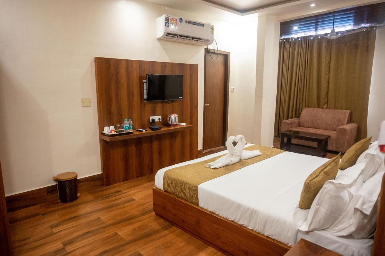 Kiran Palace 3*