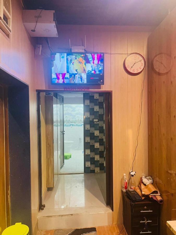 Maa Gayatri Capsule hotel