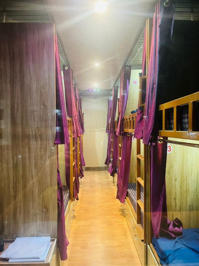 Maa Gayatri Capsule hotel