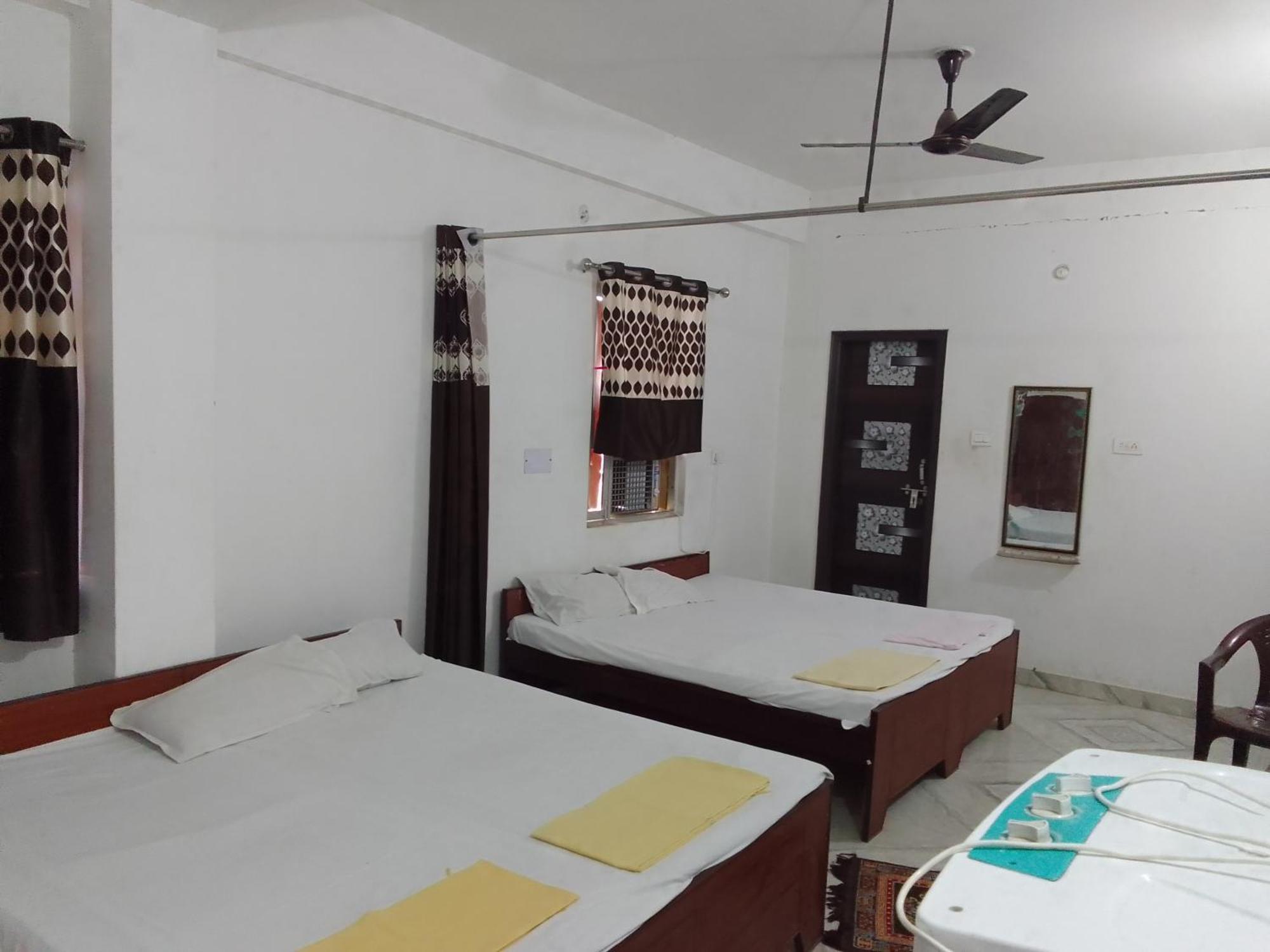 Shiv - Ganga Guest house *