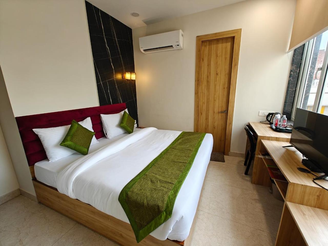 Hotel Utsav Grand 3*