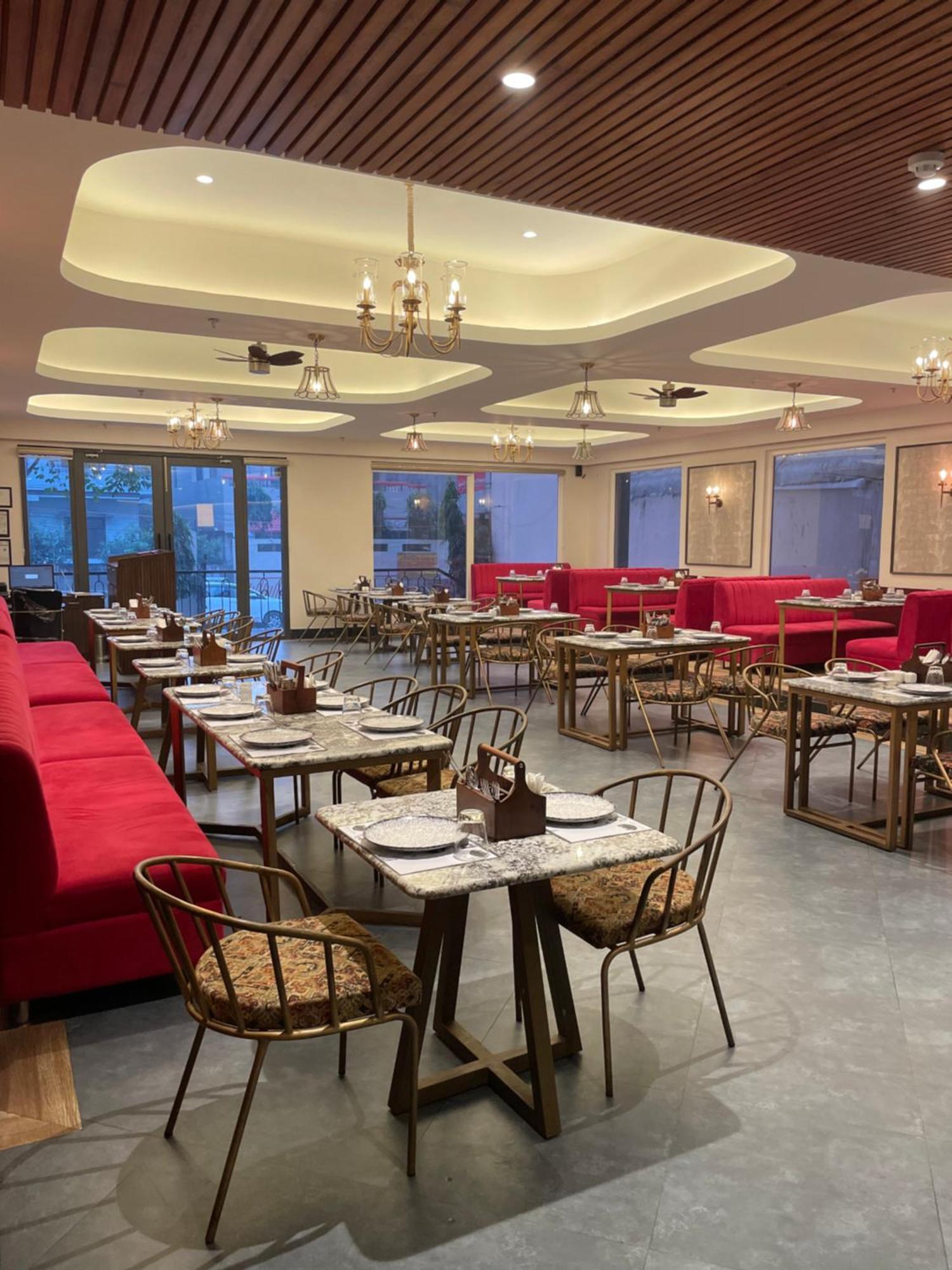Wells Hotel Varanasi