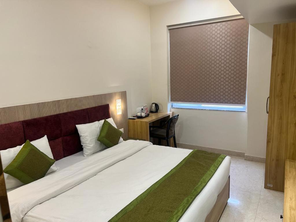 Hotel Utsav Grand 3*