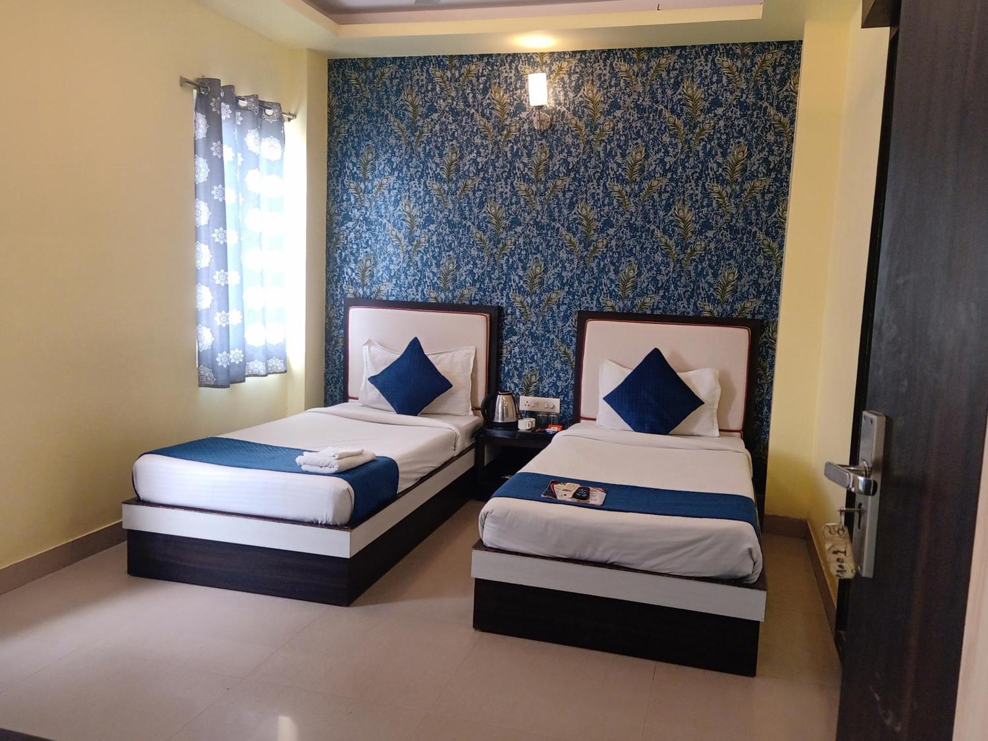 Janki International Hotel 3*