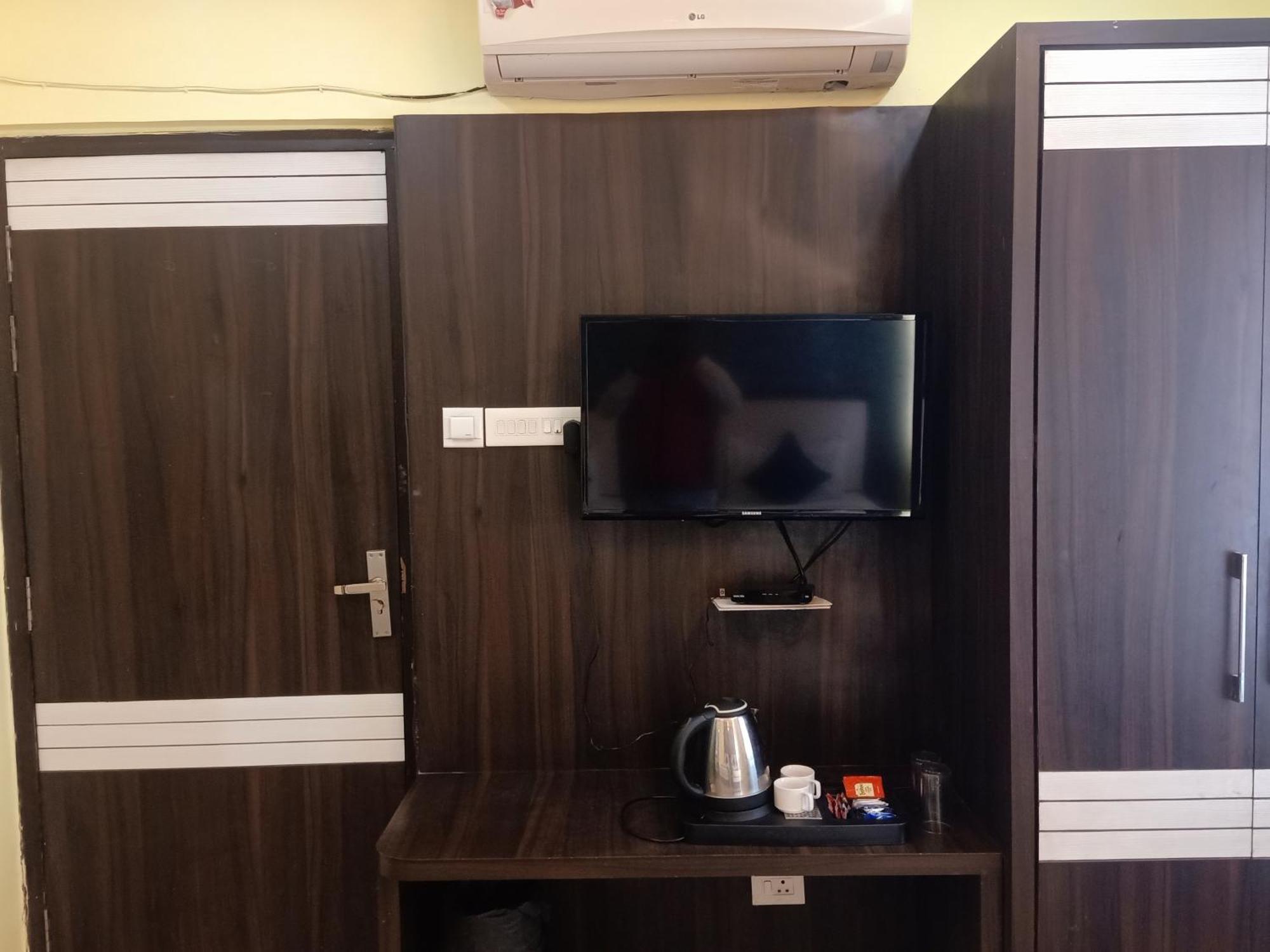 Janki International Hotel Varanasi