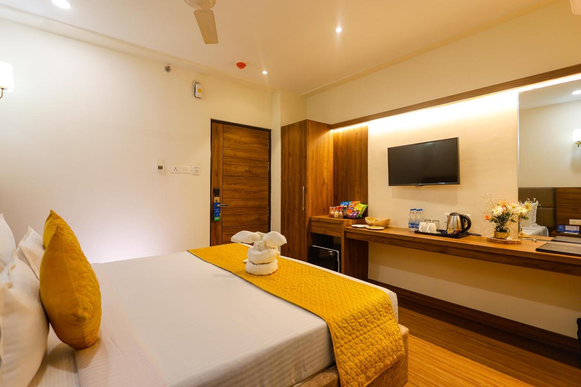 Dolphin International Hotel Varanasi