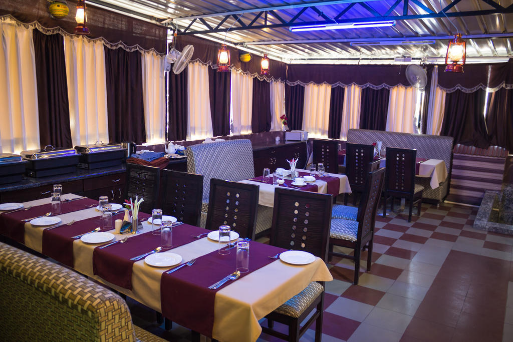 Hotel Heritage At Assi Ghat 3*
