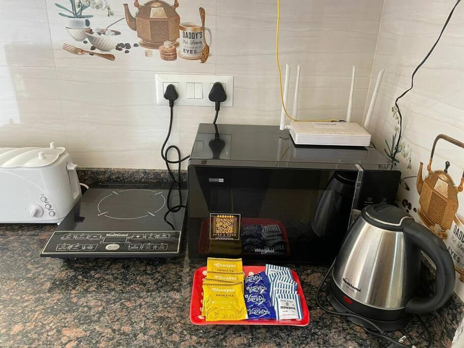 Carnival - Premium With Wifi Near Ghat For Families Only Apartment Varanasi