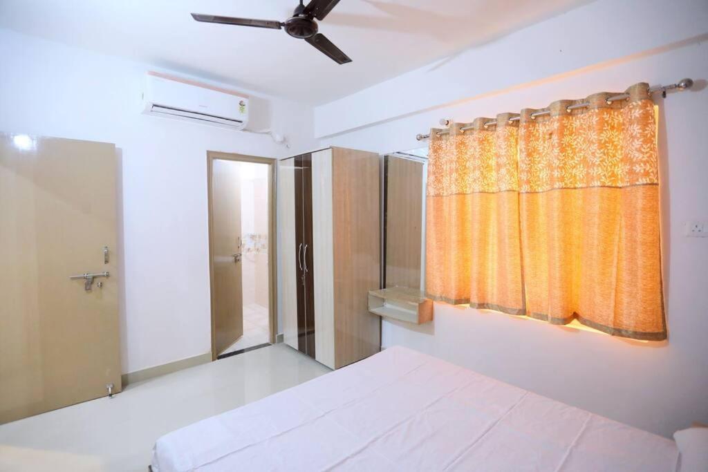 Carnival - Premium With Wifi Near Ghat For Families Only Varanasi