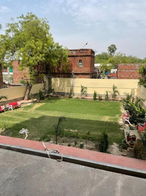 Apartment Carnival - Premium With Wifi Near Ghat For Families Only Varanasi