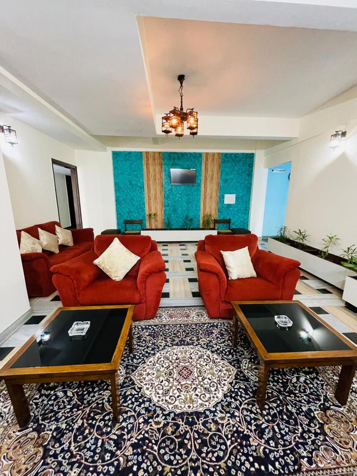 Gautam Hotel Varanasi