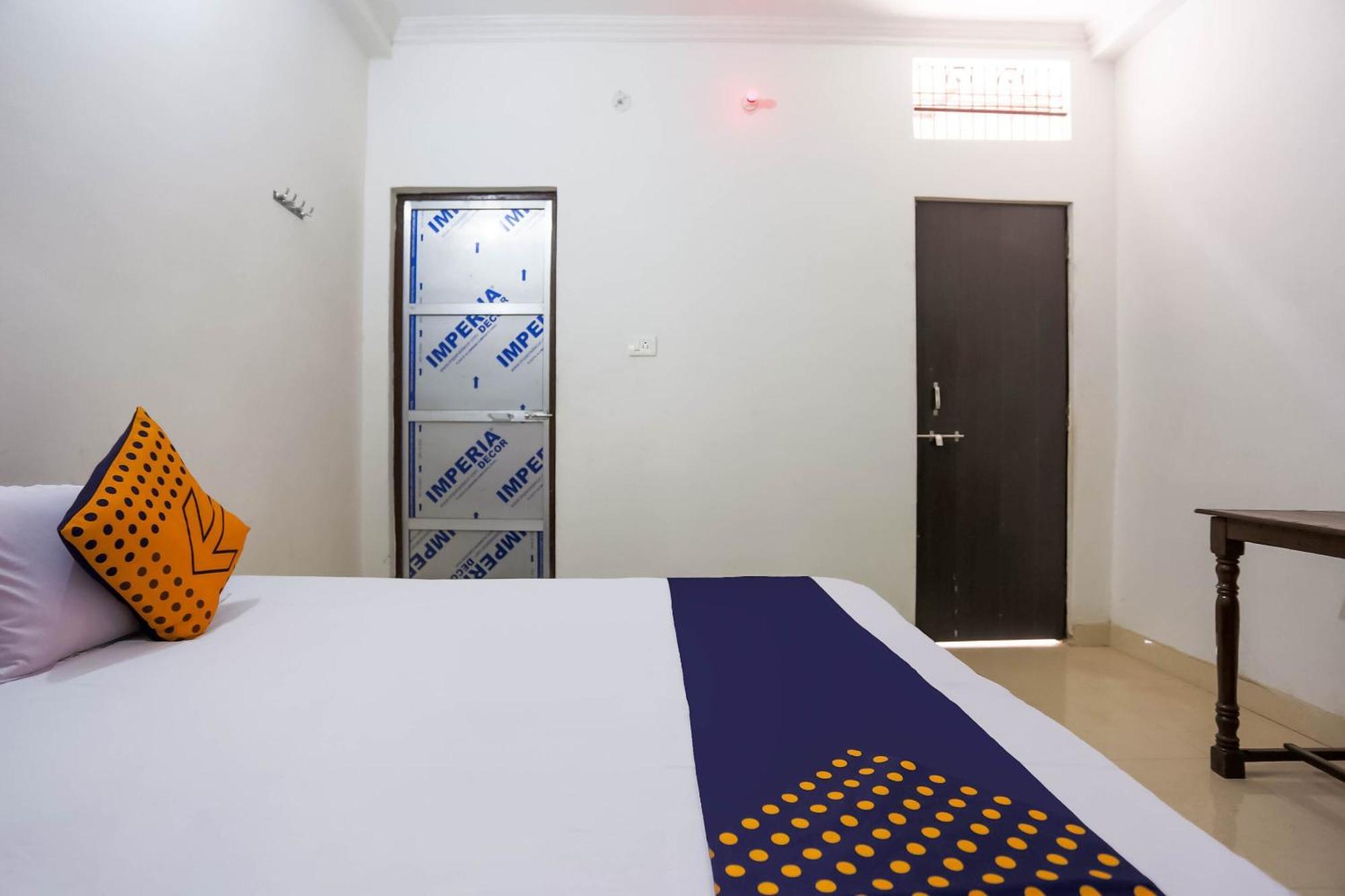 Hotel Spot On Shree Ganga Seva Paying Varanasi