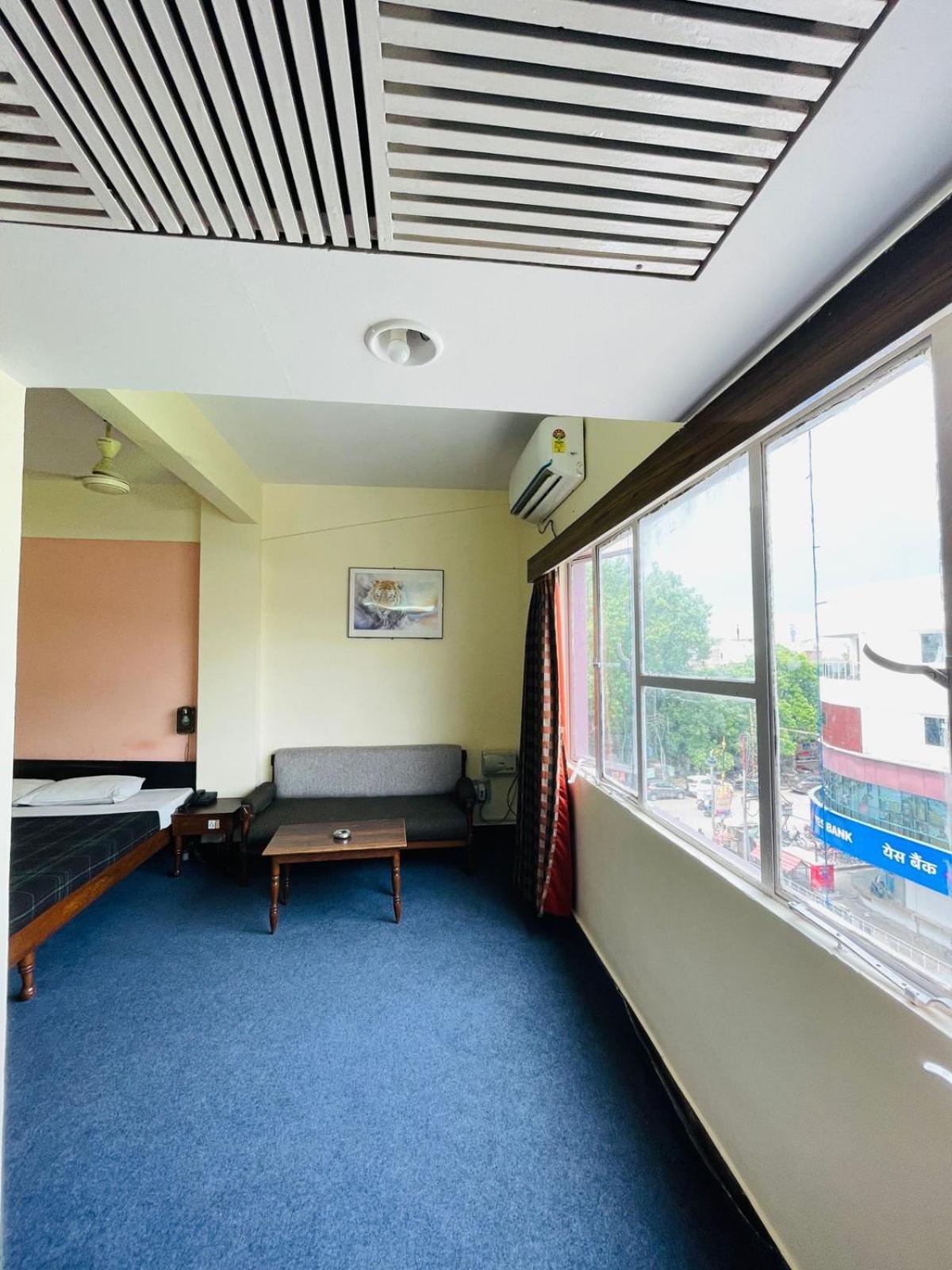 Hotel Gautam Varanasi