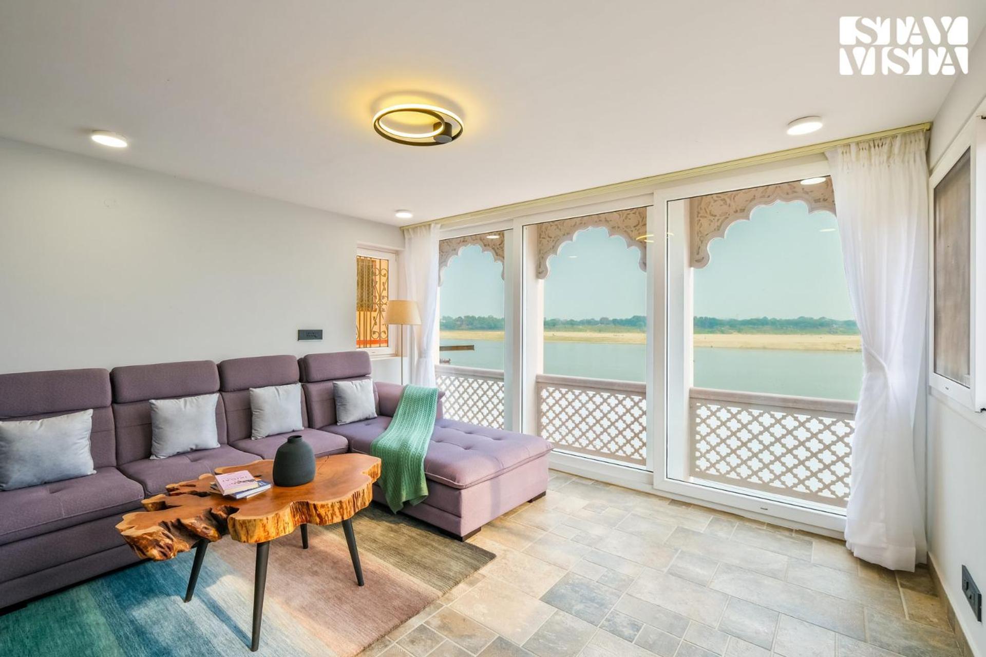 Stayvista At The Ganga House - Holy River Villa *