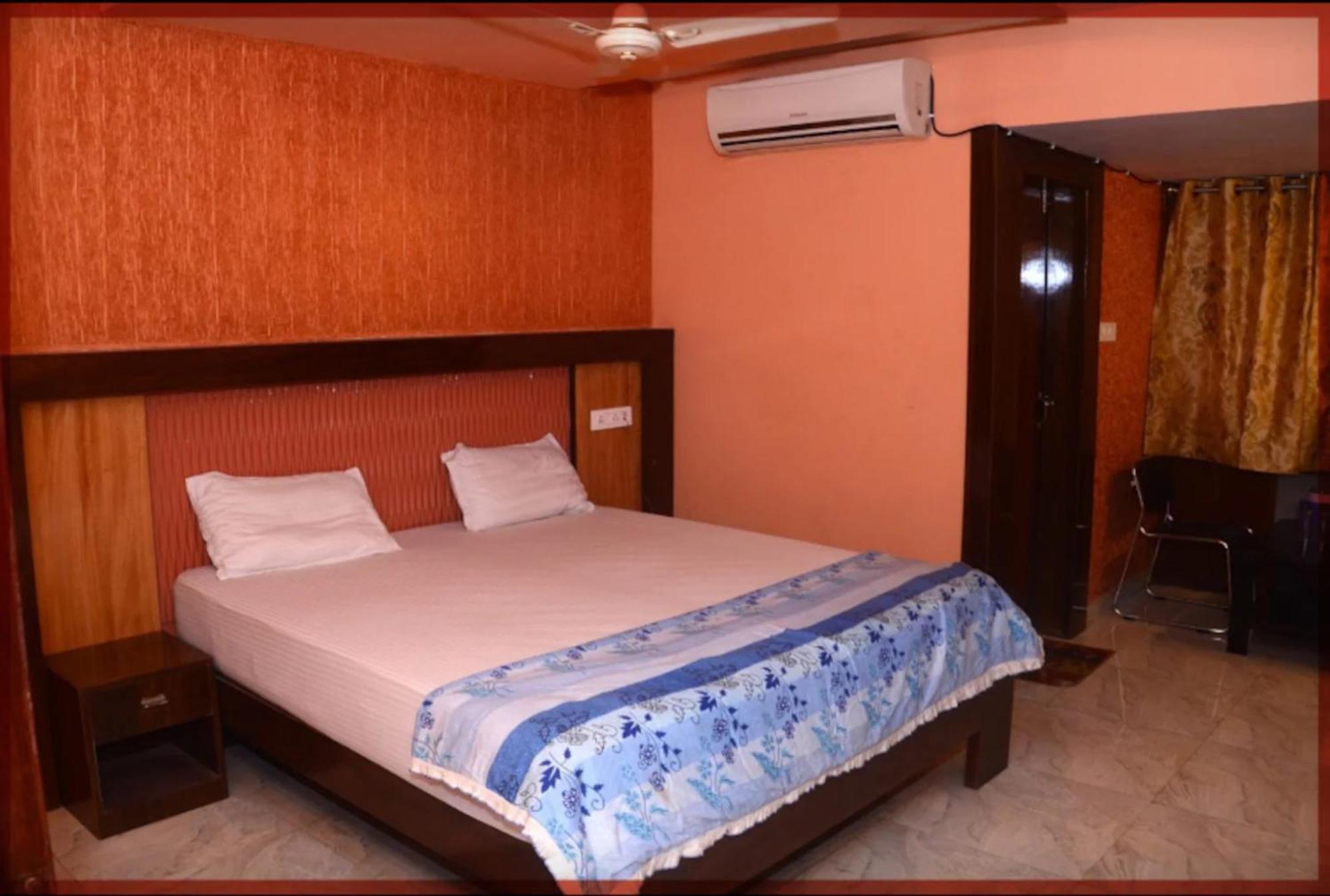 Swastik Hotel 3*