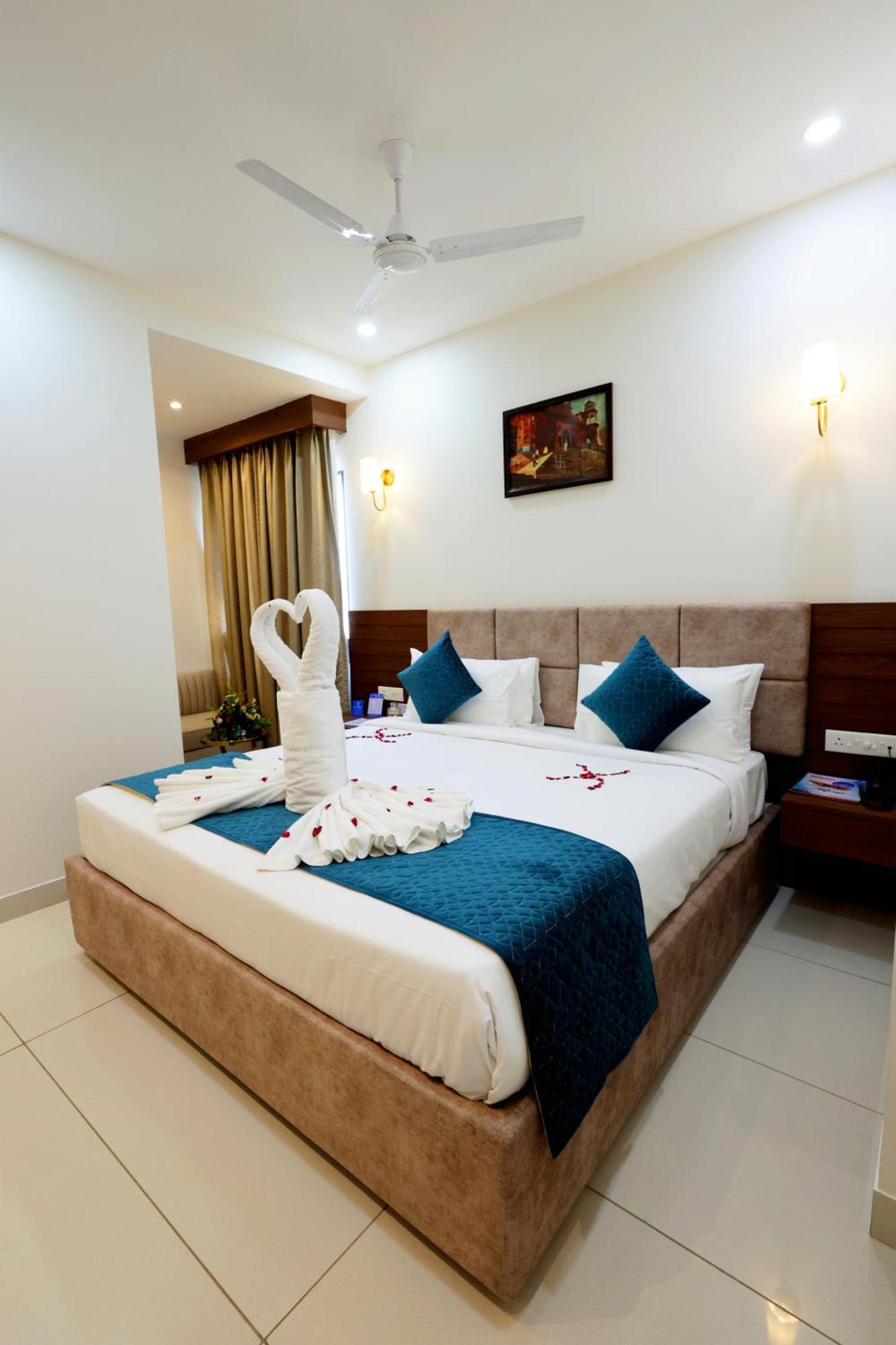 Hotel Dolphin International 3*