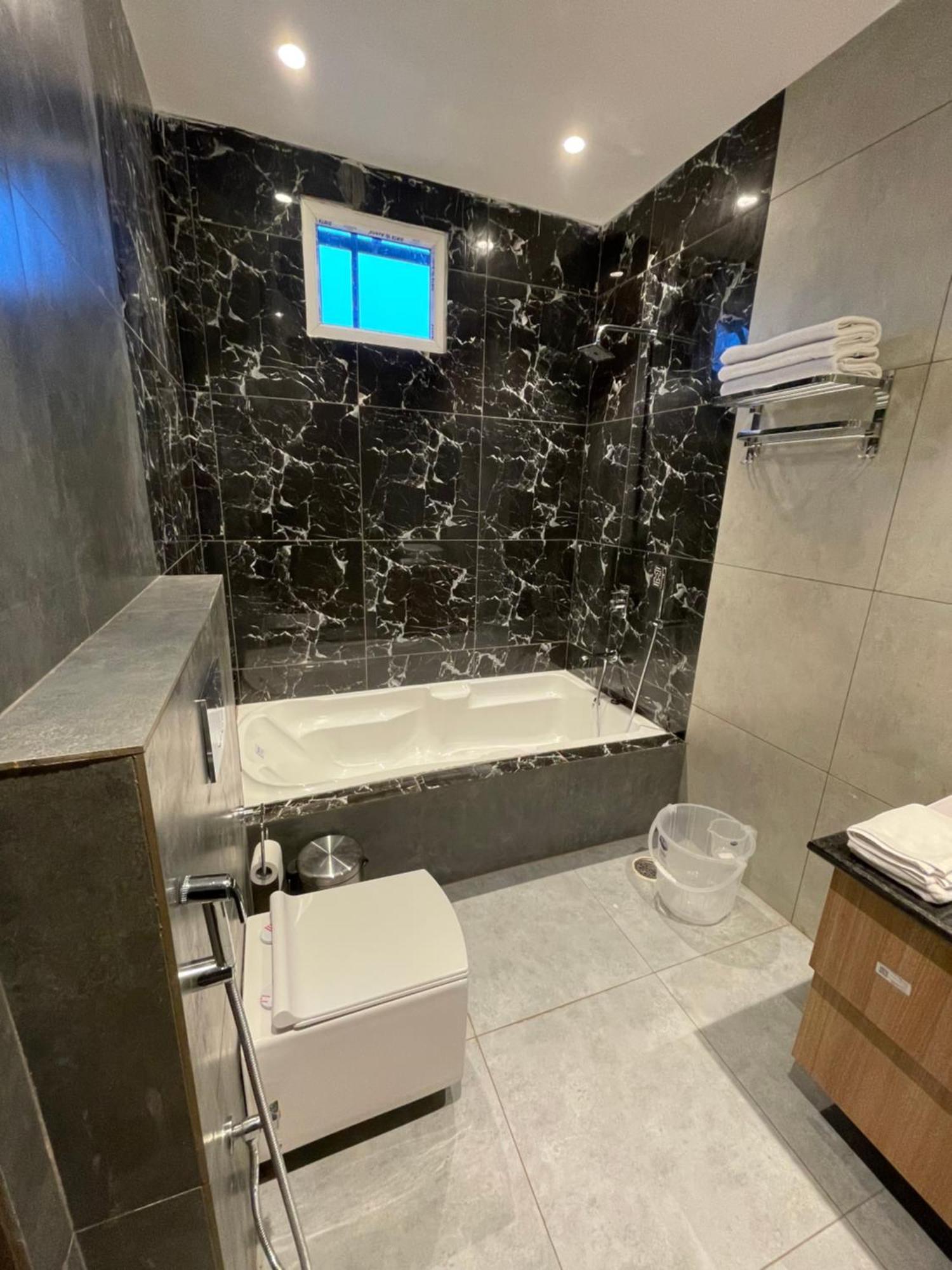 Wells Hotel 4*