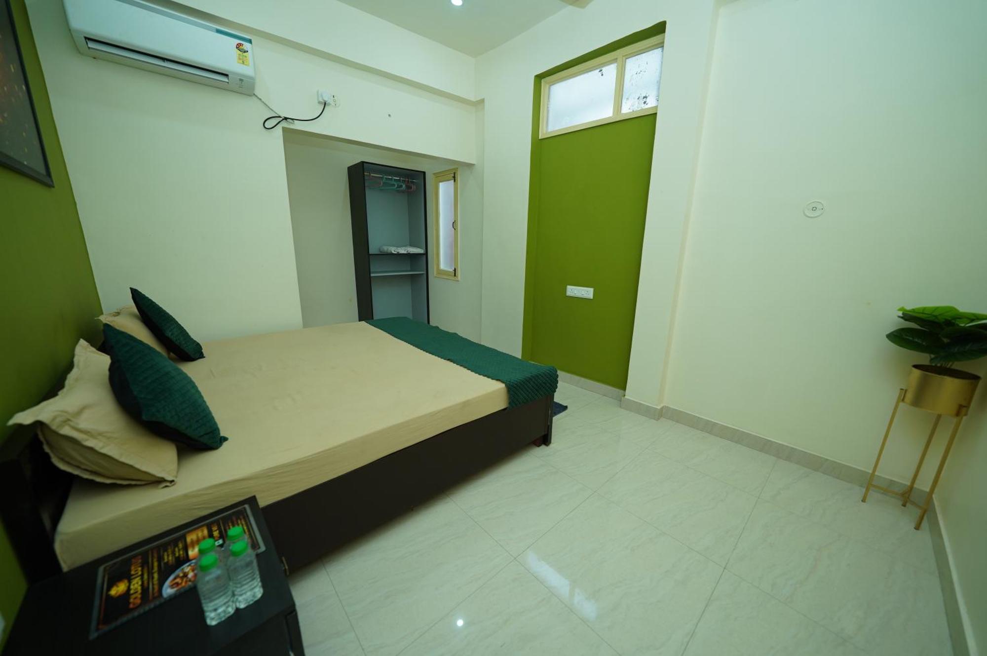 Hostel Golden Lotus Kashi Varanasi