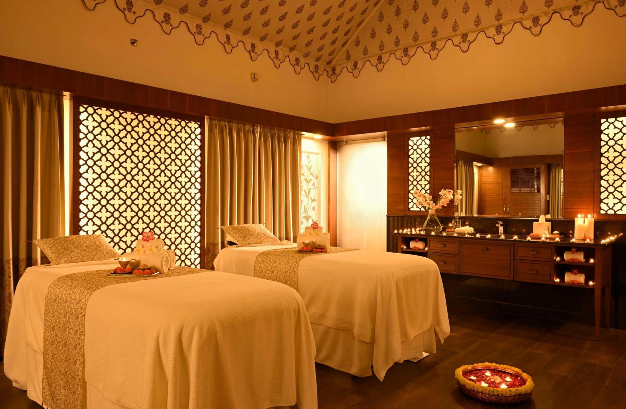 Hotel Taj Nadesar Palace Varanasi