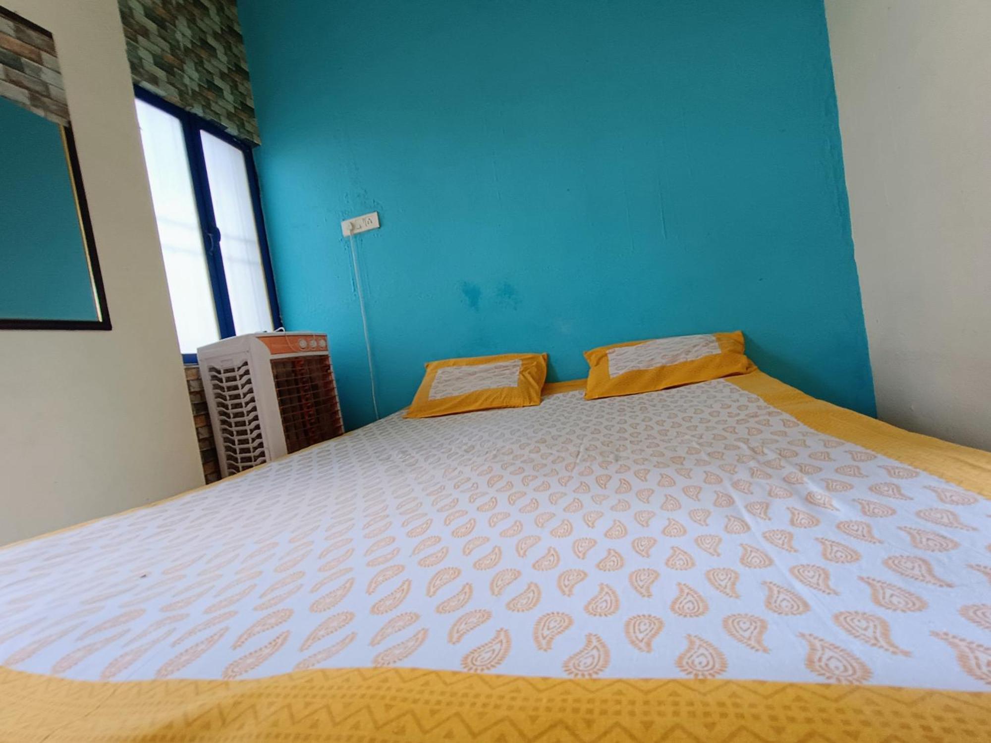 Sharda Guest house Varanasi